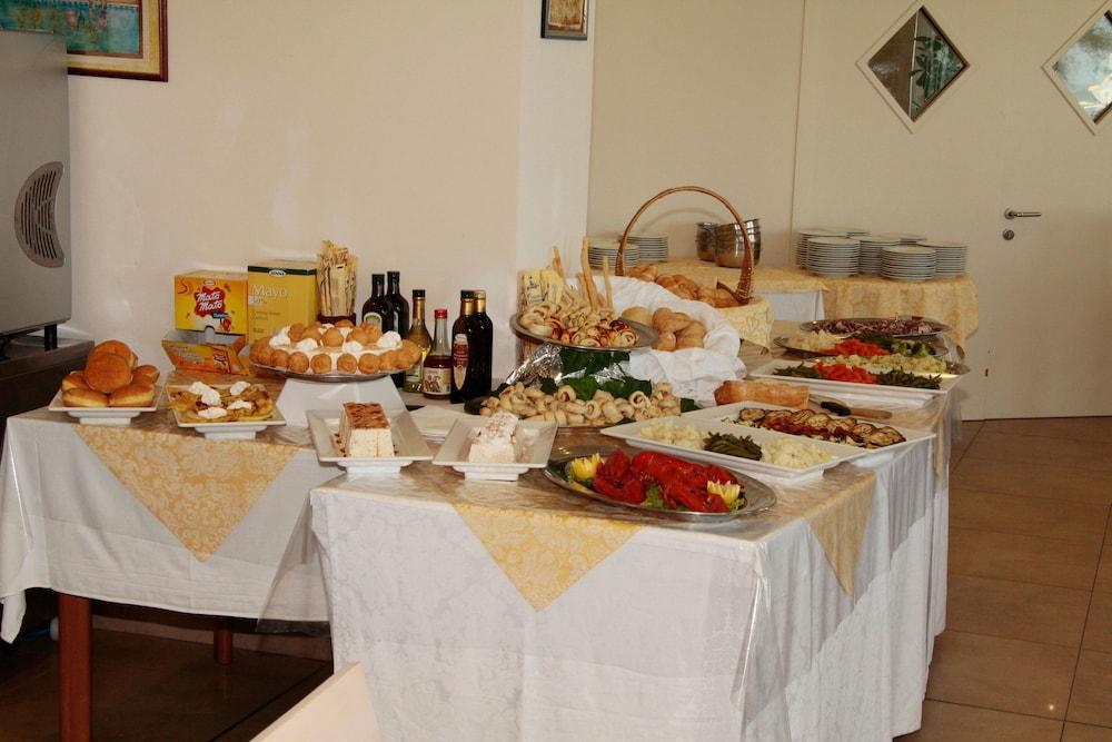 Hotel Bellevue Cattolica Zewnętrze zdjęcie