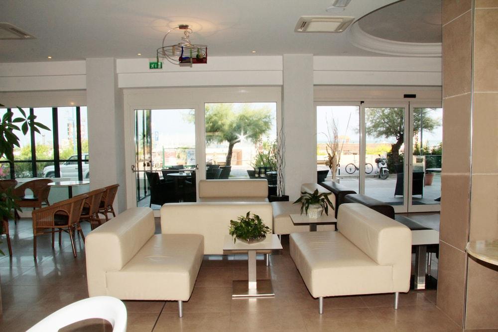 Hotel Bellevue Cattolica Zewnętrze zdjęcie