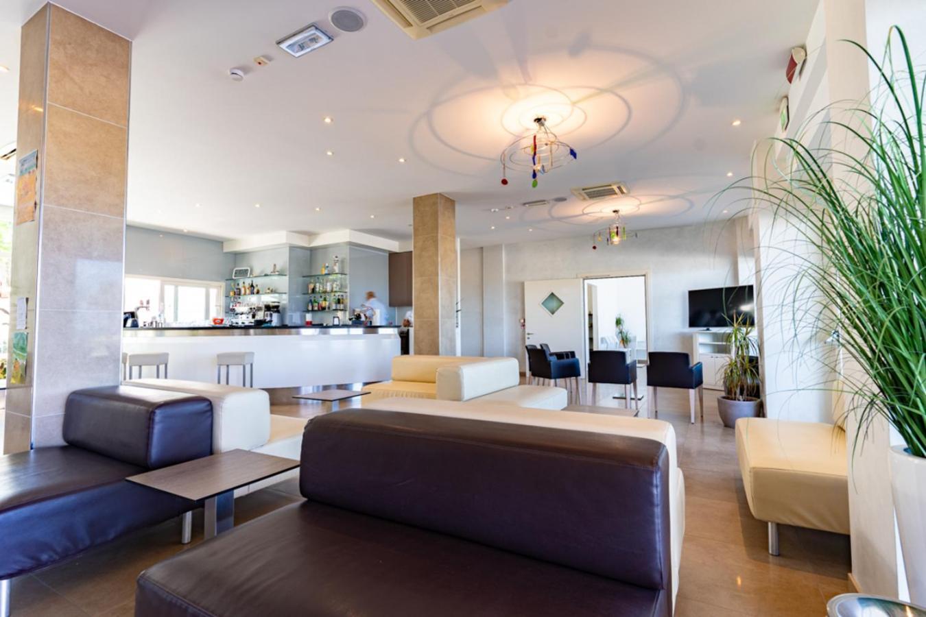 Hotel Bellevue Cattolica Zewnętrze zdjęcie