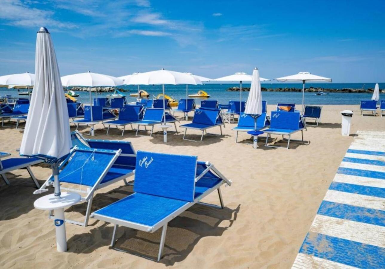 Hotel Bellevue Cattolica Zewnętrze zdjęcie