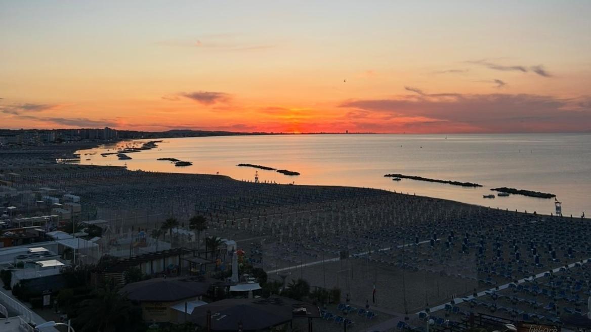 Hotel Bellevue Cattolica Zewnętrze zdjęcie
