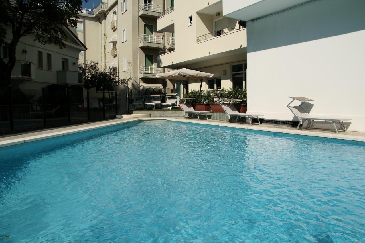 Hotel Bellevue Cattolica Zewnętrze zdjęcie