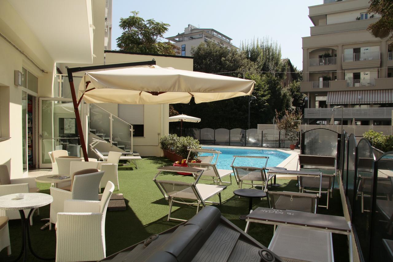Hotel Bellevue Cattolica Zewnętrze zdjęcie