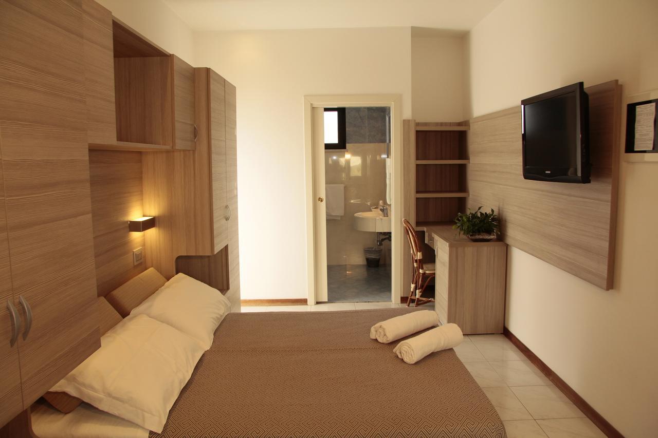 Hotel Bellevue Cattolica Zewnętrze zdjęcie